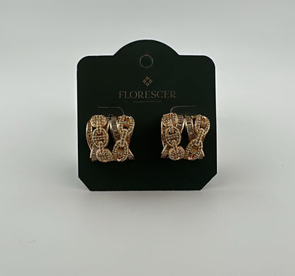 Brinco Semijoia Entrelaçado Cravejado com Zircônias – Banho de Ouro 18K