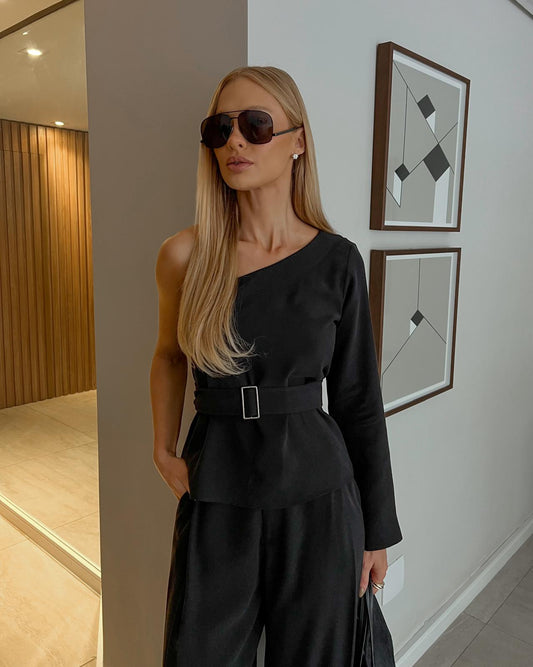 Conjunto Calça Pantalona e Blusa Ombro Único "Power Look"