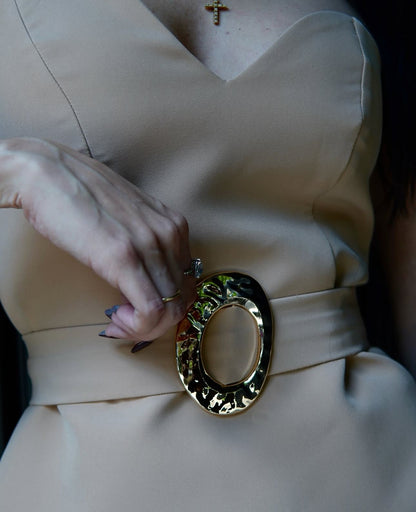 Conjunto Peplum Elegante Nude com Detalhe de Fivela