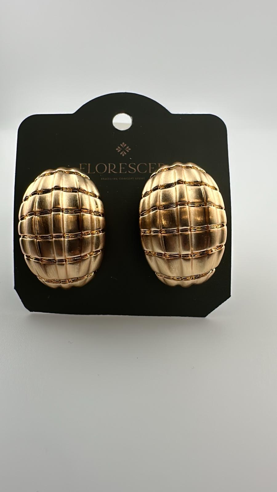 Brinco Semijoia Esfera – Banho de Ouro 18K