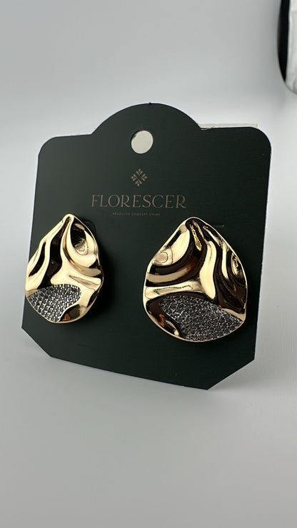 Brinco Semijoia Gota – Cravejada com Zircônia, Banho de Ouro 18K