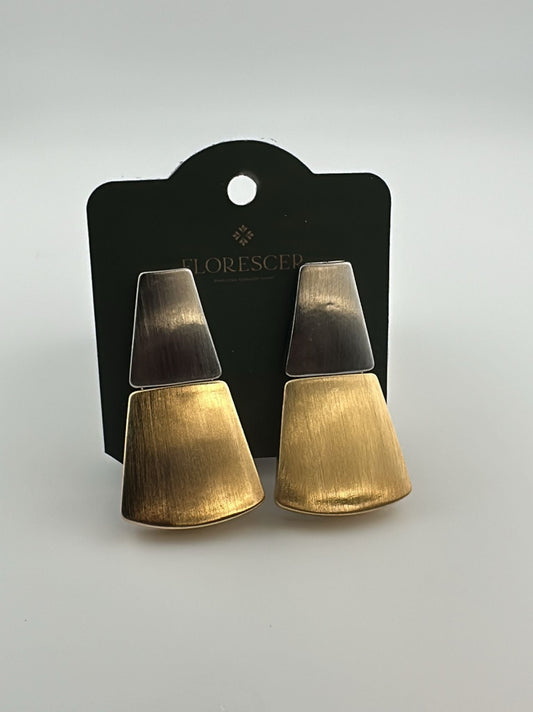 Brinco Semijoia Atemporal com Ródio Branco e Banho de Ouro 18K