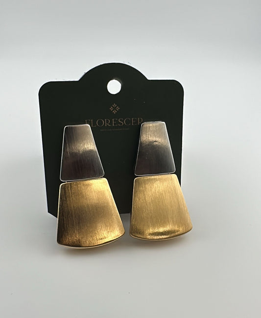 Brinco Semijoia Atemporal com Ródio Branco e Banho de Ouro 18K