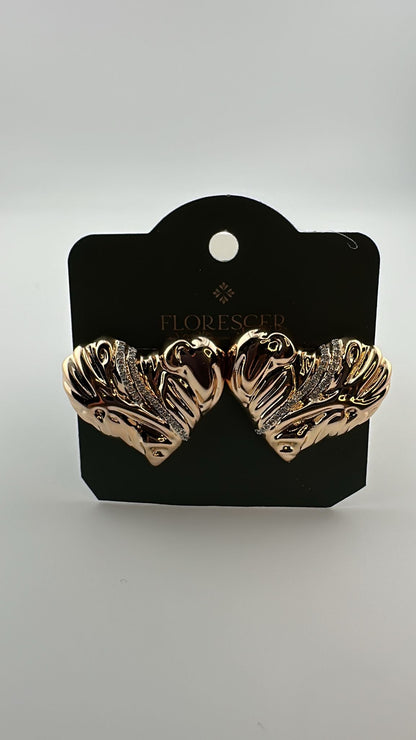 Brinco Semijoia Coração Real – Cravejado com Zircônia, Banho de Ouro 18K