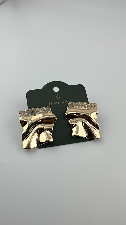 Brinco Semijoia Quadrado Q-Lux – Banho de Ouro 18