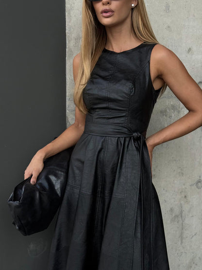 Vestido Longo em Efeito Couro -Preto