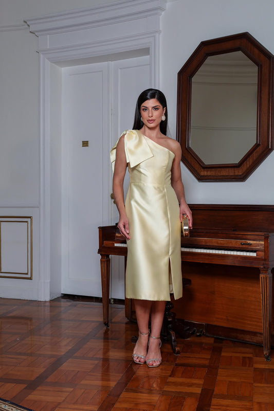 Vestido Tomara que Caia em Cetim Fenda - Amarelo